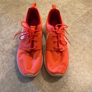 Nike gym shoes